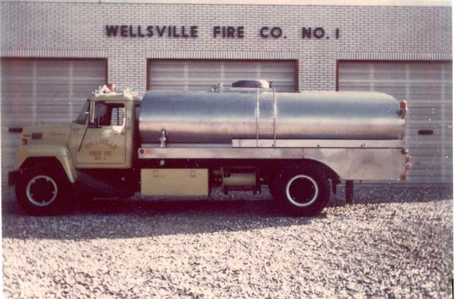 Tanker 66
1968 International, 500 gpm front mount, 2,500 gallon capacity. 